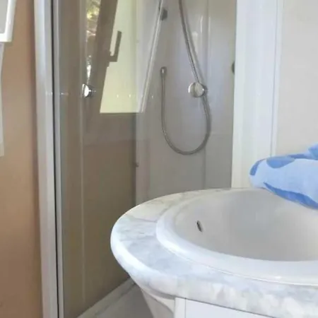 Campingplatz 4 Etoiles - Eebaeh Hyères