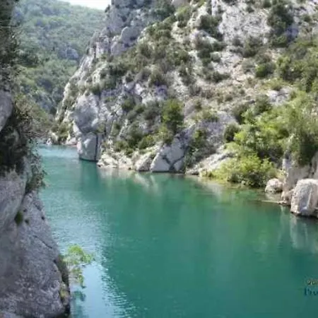 4 Etoiles - Eebaeh Hyères