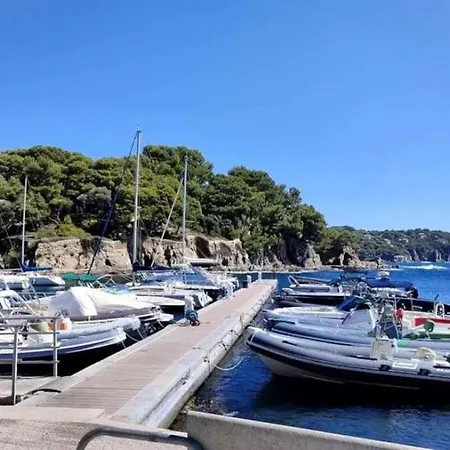 4 Etoiles - Eebaeh 캠프장 히에레