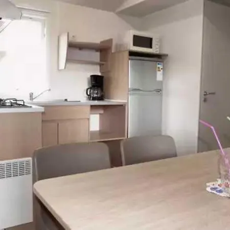 캠프장 4 Etoiles - Eebaeh