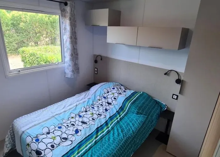 Camping - Eebaeb * Hyères