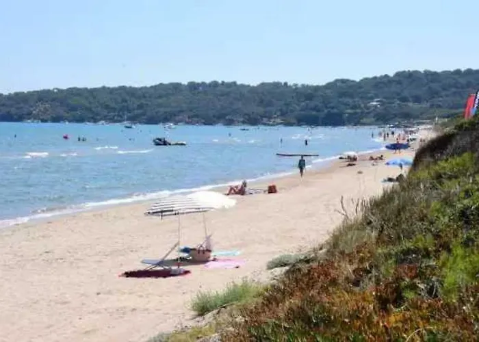 - Eebaeb مكان تخييم Hyères